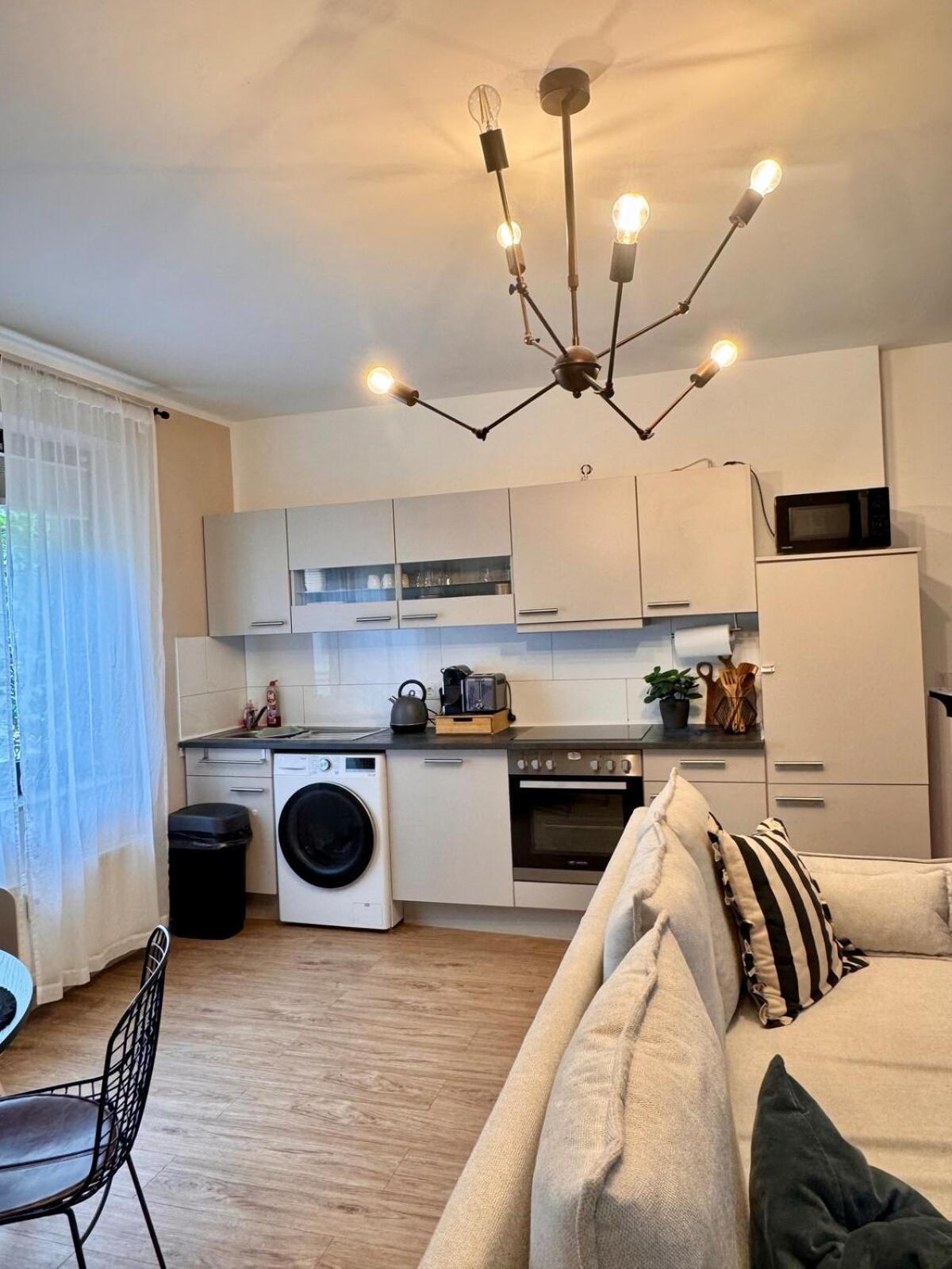 Zentrale Wohnung Direkt Am Hauptbahnhof - Bismarck ดุสเซลดอร์ฟ ภายนอก รูปภาพ