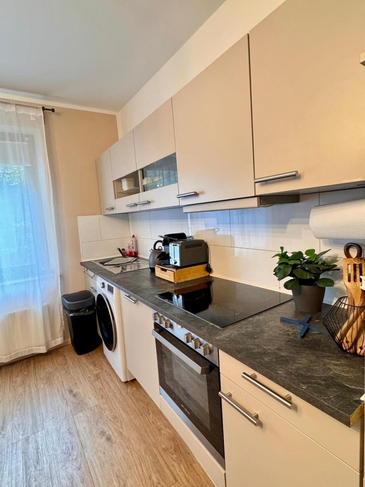Zentrale Wohnung Direkt Am Hauptbahnhof - Bismarck ดุสเซลดอร์ฟ ภายนอก รูปภาพ